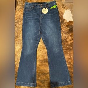 NWT Ashley Mason High Rise Bootcut Sz 17